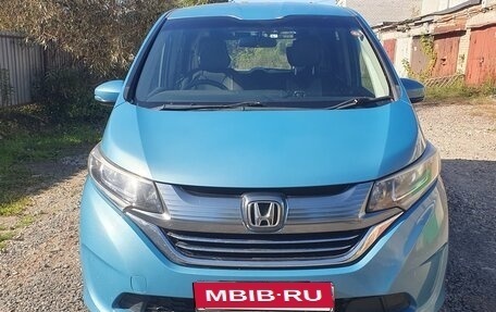 Honda Freed II, 2017 год, 1 450 000 рублей, 2 фотография