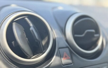 Nissan Qashqai, 2010 год, 950 000 рублей, 13 фотография