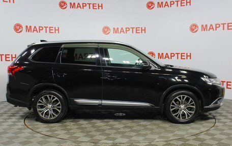 Mitsubishi Outlander III рестайлинг 3, 2018 год, 1 396 000 рублей, 4 фотография