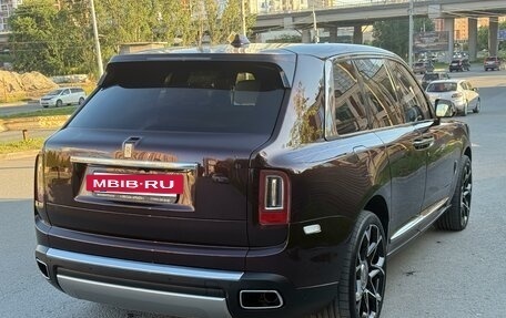 Rolls-Royce Cullinan, 2019 год, 35 000 000 рублей, 4 фотография