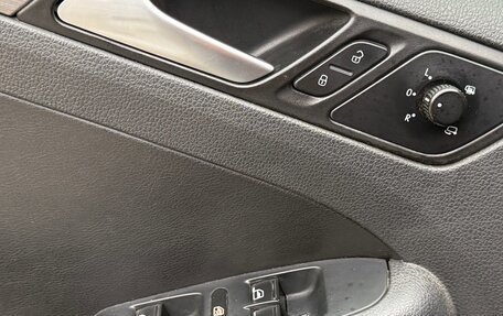 Volkswagen Jetta VI, 2012 год, 1 050 000 рублей, 16 фотография