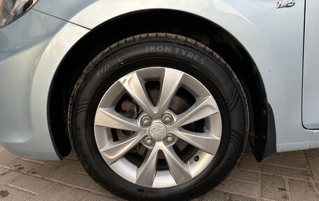 Hyundai Solaris II рестайлинг, 2012 год, 799 000 рублей, 28 фотография