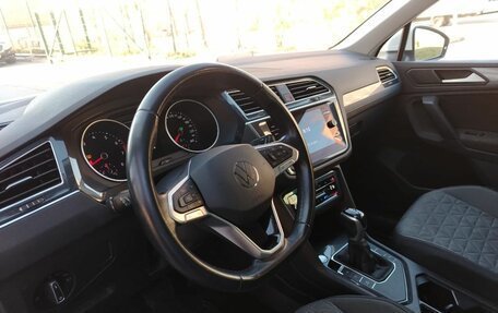 Volkswagen Tiguan II, 2021 год, 2 255 000 рублей, 15 фотография