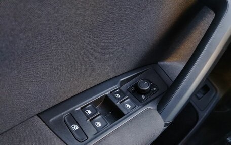 Volkswagen Tiguan II, 2021 год, 2 255 000 рублей, 26 фотография