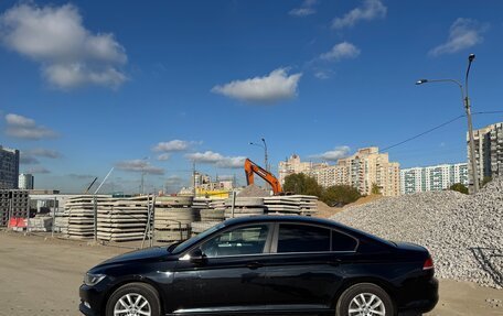 Volkswagen Passat B8 рестайлинг, 2015 год, 1 650 000 рублей, 4 фотография