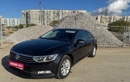 Volkswagen Passat B8 рестайлинг, 2015 год, 1 650 000 рублей, 3 фотография