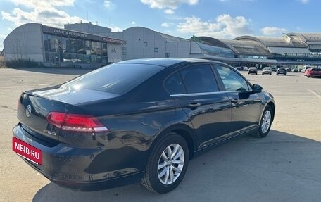 Volkswagen Passat B8 рестайлинг, 2015 год, 1 650 000 рублей, 7 фотография