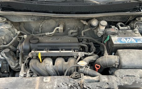 Hyundai Solaris II рестайлинг, 2011 год, 1 050 000 рублей, 10 фотография