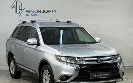 Mitsubishi Outlander III рестайлинг 3, 2017 год, 1 799 800 рублей, 14 фотография
