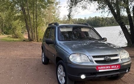 Chevrolet Niva I рестайлинг, 2009 год, 410 000 рублей, 5 фотография
