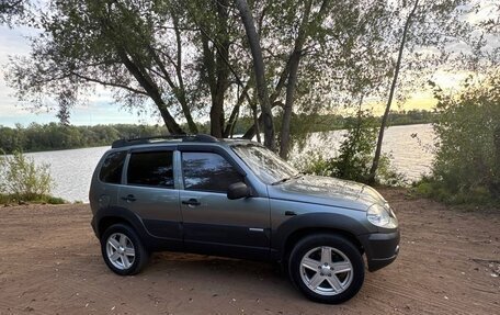 Chevrolet Niva I рестайлинг, 2009 год, 410 000 рублей, 8 фотография