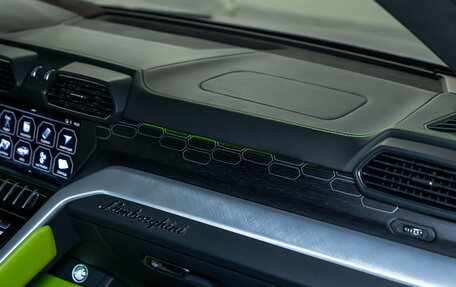 Lamborghini Urus I, 2019 год, 21 900 000 рублей, 24 фотография