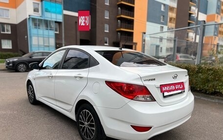 Hyundai Solaris II рестайлинг, 2011 год, 590 000 рублей, 3 фотография