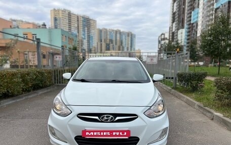 Hyundai Solaris II рестайлинг, 2011 год, 590 000 рублей, 7 фотография