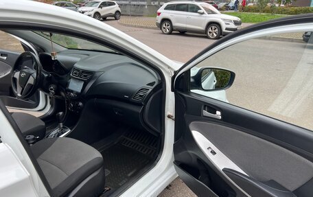 Hyundai Solaris II рестайлинг, 2011 год, 590 000 рублей, 20 фотография