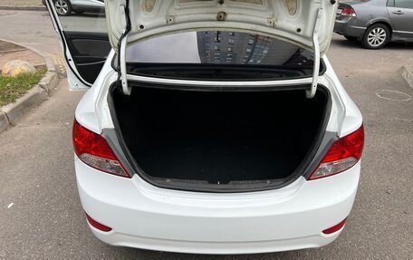 Hyundai Solaris II рестайлинг, 2011 год, 590 000 рублей, 25 фотография