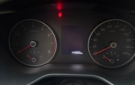 KIA Rio IV, 2017 год, 1 000 000 рублей, 5 фотография