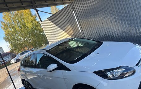 Ford Focus III, 2013 год, 590 000 рублей, 2 фотография