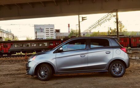 Mitsubishi Mirage VI рестайлинг, 2018 год, 1 100 000 рублей, 3 фотография