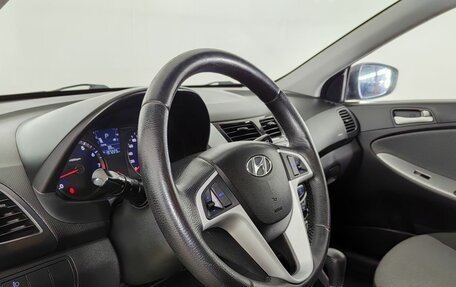Hyundai Solaris II рестайлинг, 2011 год, 770 000 рублей, 12 фотография