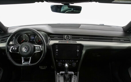 Volkswagen Passat B8 рестайлинг, 2018 год, 2 349 000 рублей, 11 фотография