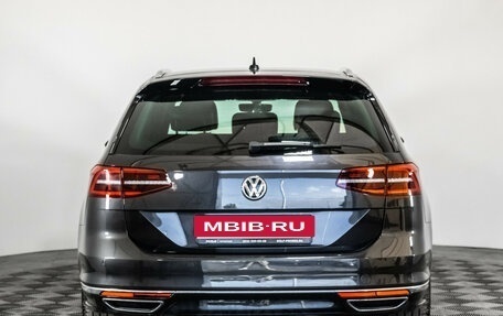 Volkswagen Passat B8 рестайлинг, 2018 год, 2 349 000 рублей, 6 фотография