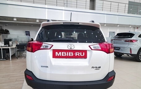 Toyota RAV4, 2014 год, 1 564 000 рублей, 10 фотография