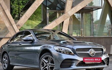 Mercedes-Benz C-Класс, 2019 год, 3 390 000 рублей, 5 фотография