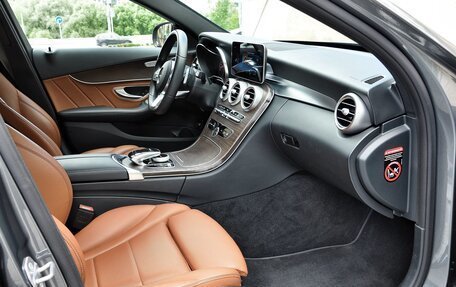 Mercedes-Benz C-Класс, 2019 год, 3 390 000 рублей, 29 фотография