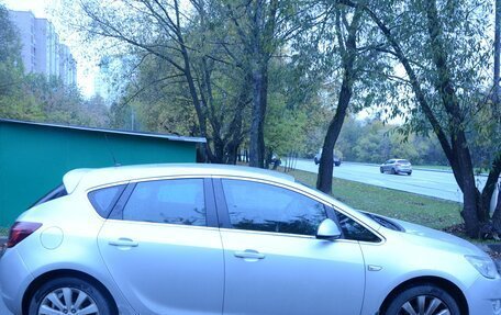 Opel Astra J, 2011 год, 700 000 рублей, 14 фотография