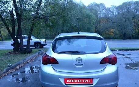 Opel Astra J, 2011 год, 700 000 рублей, 11 фотография