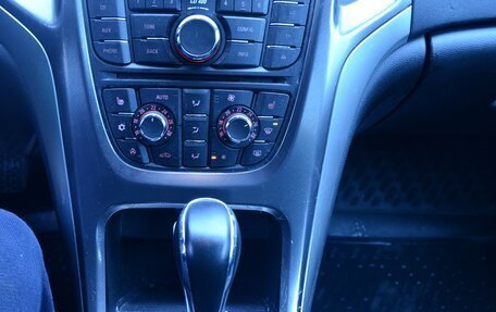 Opel Astra J, 2011 год, 700 000 рублей, 22 фотография