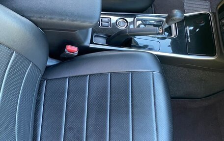 Mitsubishi Outlander III рестайлинг 3, 2017 год, 2 450 000 рублей, 13 фотография