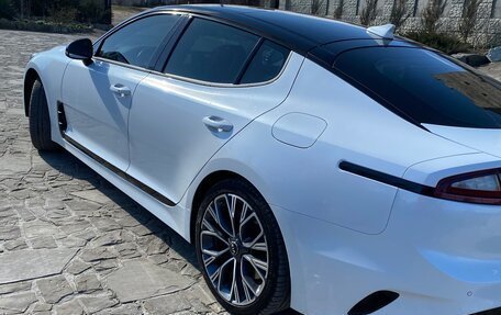 KIA Stinger I, 2018 год, 2 800 000 рублей, 2 фотография