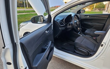 Hyundai Solaris II рестайлинг, 2017 год, 1 260 000 рублей, 8 фотография