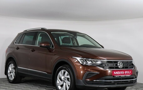Volkswagen Tiguan II, 2021 год, 2 990 000 рублей, 3 фотография