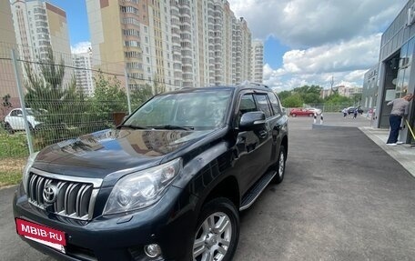 Toyota Land Cruiser Prado 150 рестайлинг 2, 2010 год, 2 250 000 рублей, 3 фотография