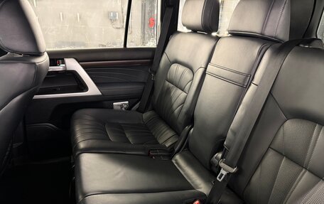 Toyota Land Cruiser 200, 2018 год, 6 220 000 рублей, 18 фотография