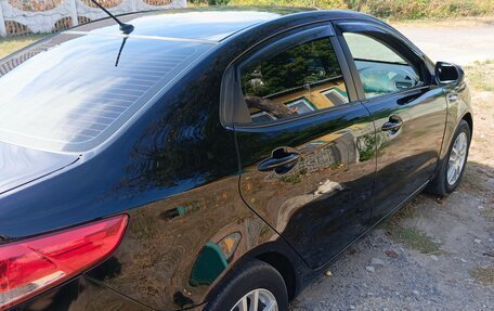 KIA Rio III рестайлинг, 2015 год, 1 000 000 рублей, 1 фотография