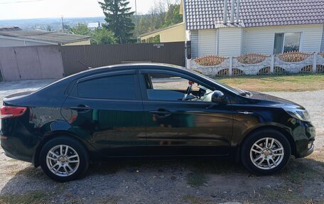 KIA Rio III рестайлинг, 2015 год, 1 000 000 рублей, 3 фотография