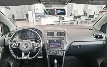 Volkswagen Polo VI (EU Market), 2018 год, 1 349 000 рублей, 18 фотография