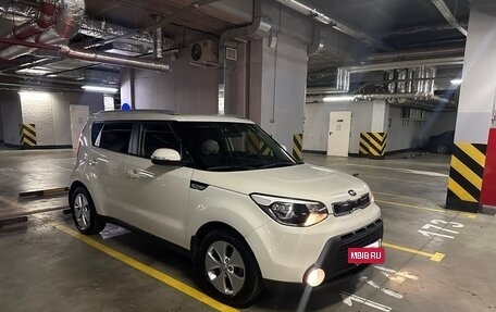KIA Soul II рестайлинг, 2014 год, 1 100 000 рублей, 5 фотография