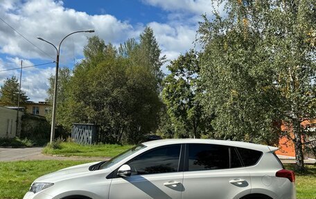 Toyota RAV4, 2014 год, 2 020 000 рублей, 3 фотография