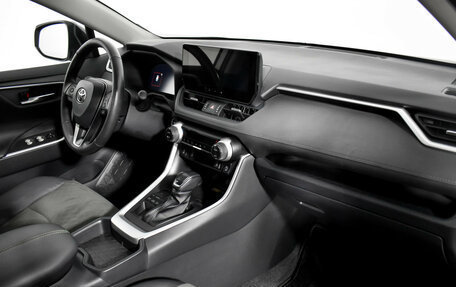 Toyota RAV4, 2024 год, 3 870 000 рублей, 16 фотография