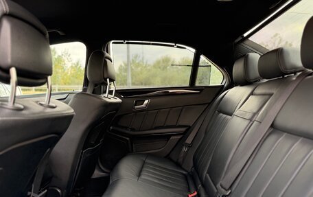 Mercedes-Benz E-Класс, 2013 год, 2 290 000 рублей, 21 фотография