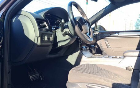 Volkswagen Touareg III, 2010 год, 2 100 000 рублей, 5 фотография