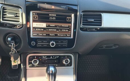 Volkswagen Touareg III, 2010 год, 2 100 000 рублей, 18 фотография
