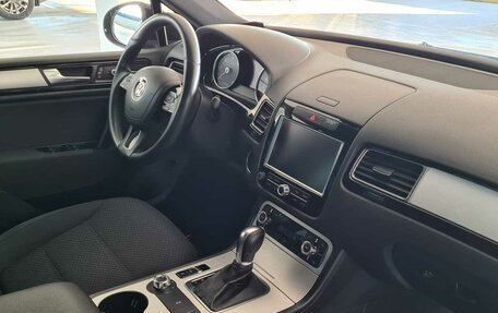 Volkswagen Touareg III, 2010 год, 2 100 000 рублей, 20 фотография