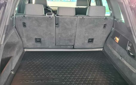 Volkswagen Touareg III, 2010 год, 2 100 000 рублей, 16 фотография