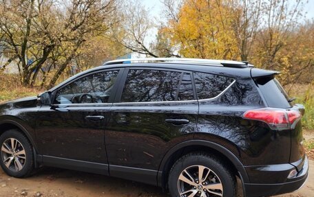 Toyota RAV4, 2018 год, 2 200 000 рублей, 4 фотография